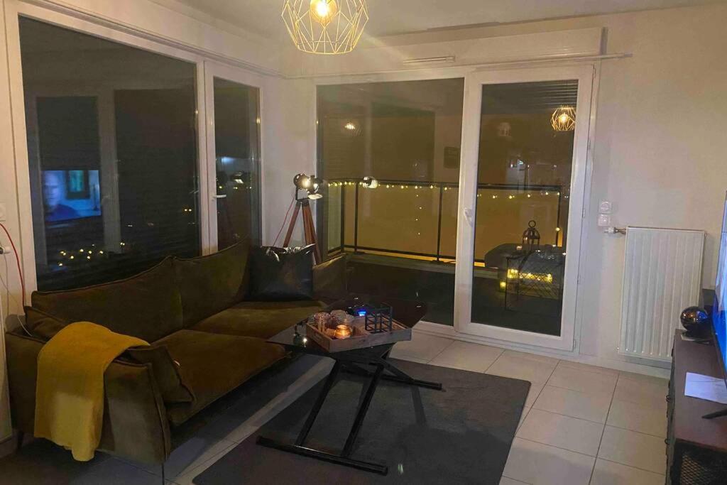 Meyzieu : Superbe Appartement Tres Cosy. Exteriér fotografie