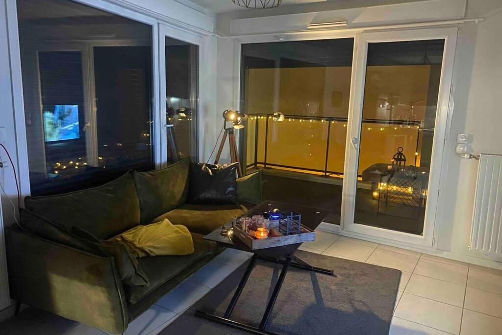 Meyzieu : Superbe Appartement Tres Cosy. Exteriér fotografie